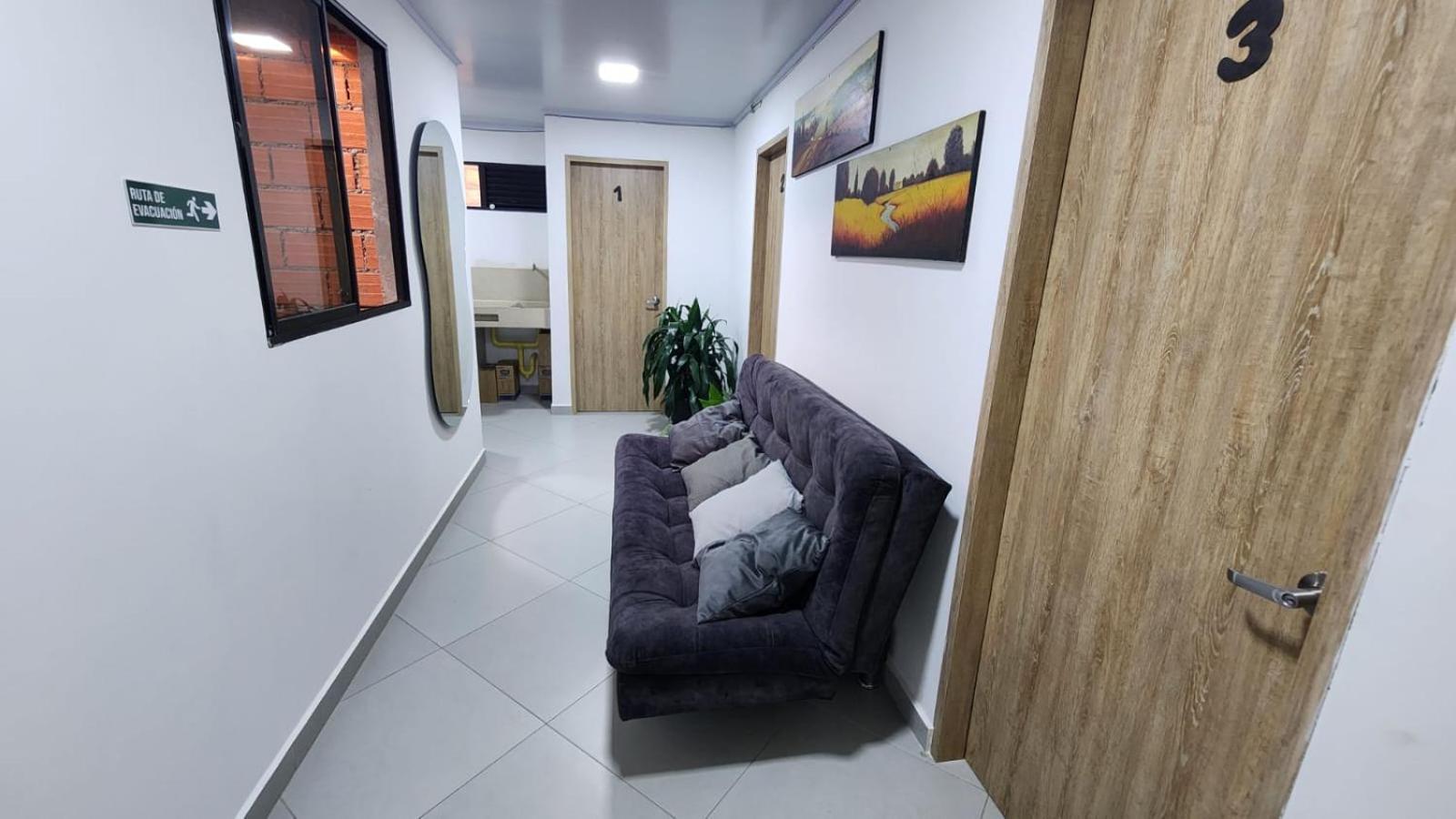 Hotel Medellin Calasanz Eksteriør billede