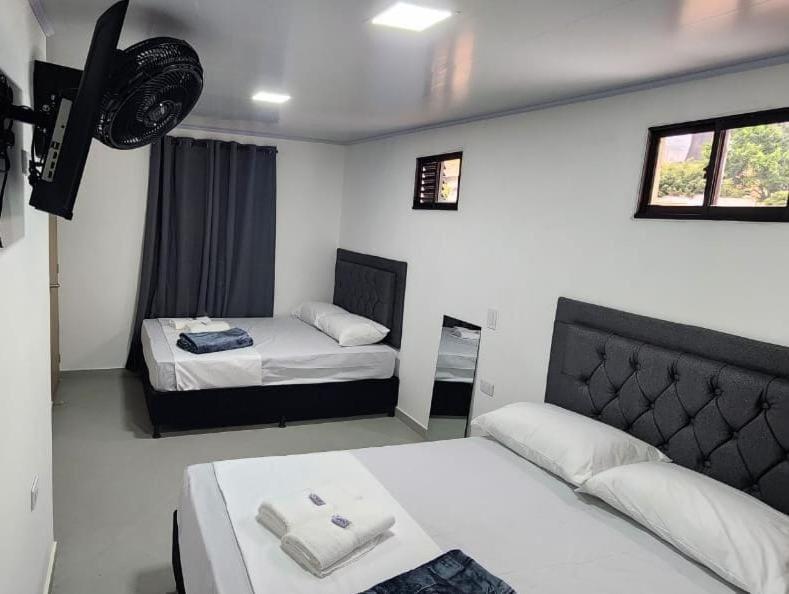 Hotel Medellin Calasanz Eksteriør billede