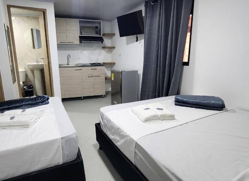 Hotel Medellin Calasanz Eksteriør billede