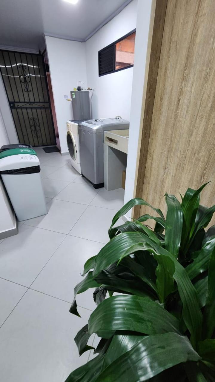Hotel Medellin Calasanz Eksteriør billede