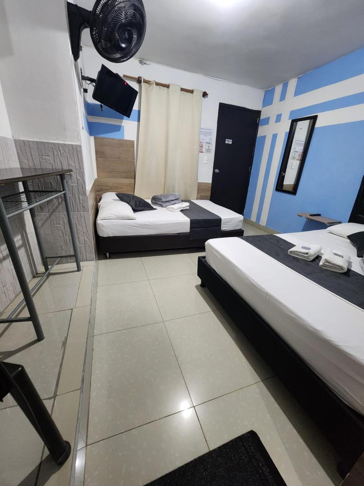 Hotel Medellin Calasanz Eksteriør billede