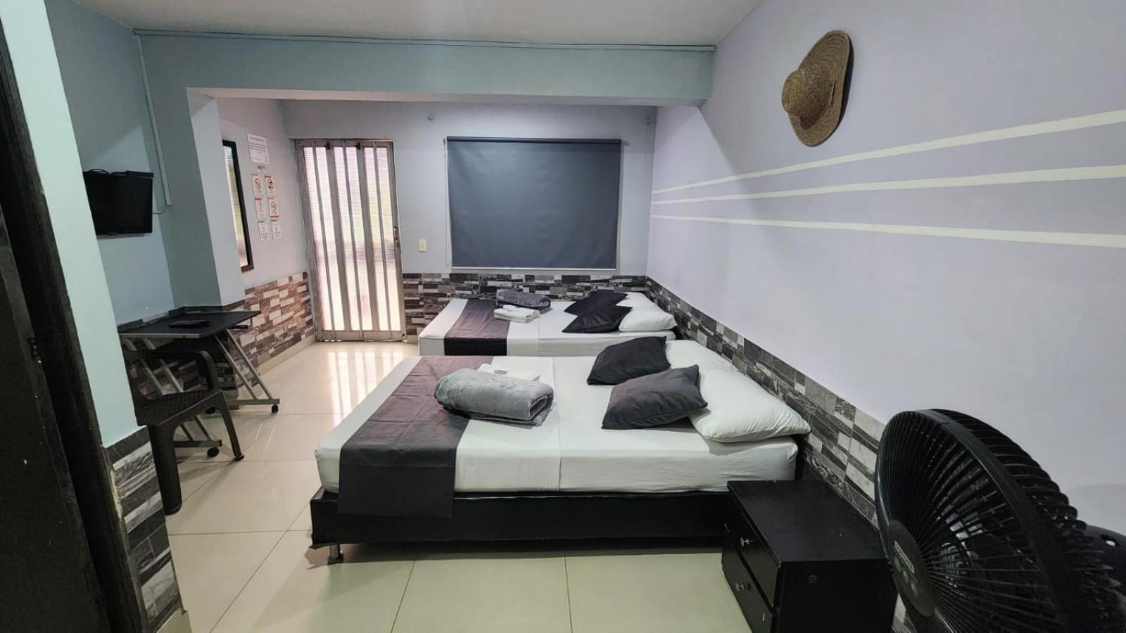 Hotel Medellin Calasanz Eksteriør billede