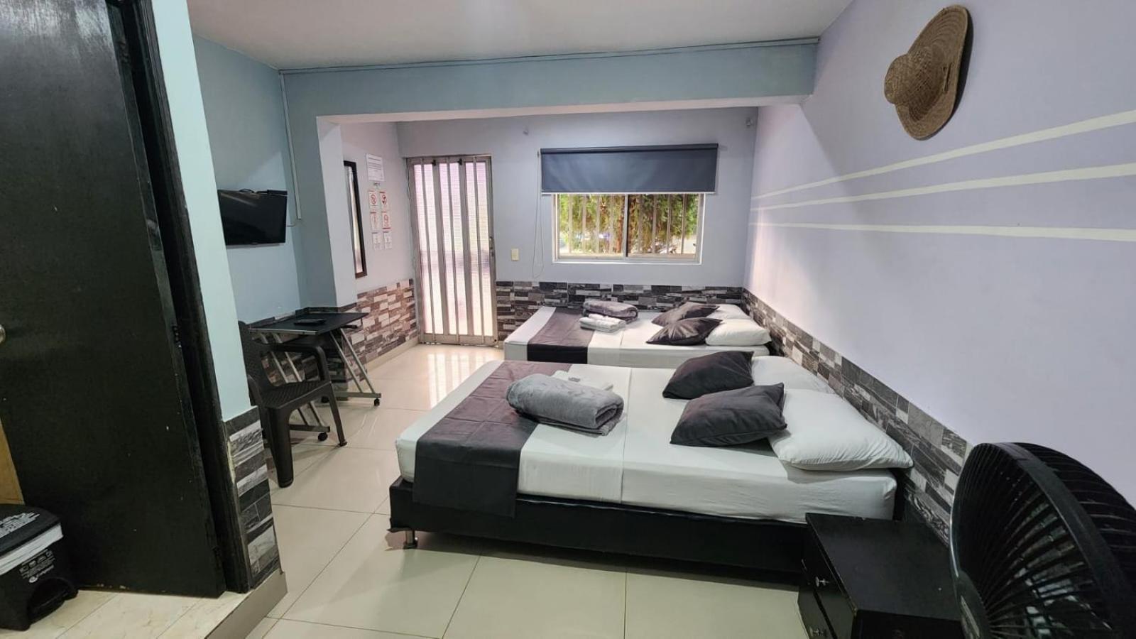 Hotel Medellin Calasanz Eksteriør billede