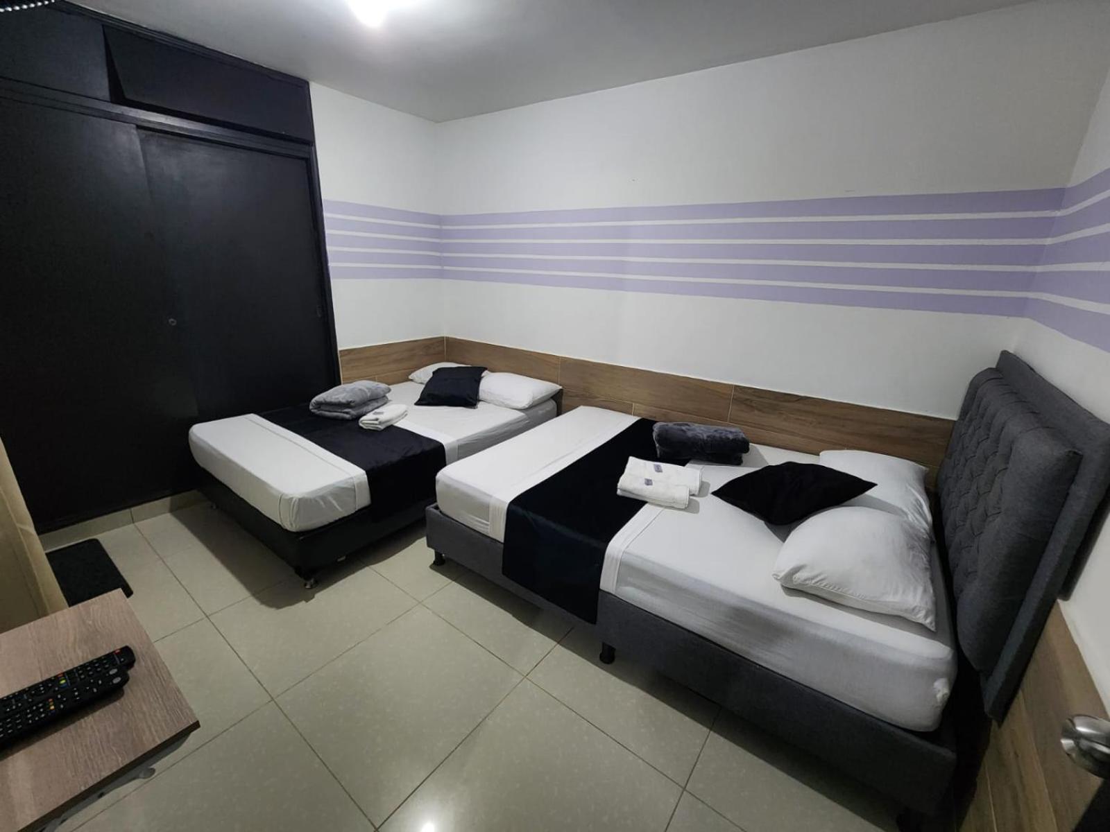 Hotel Medellin Calasanz Eksteriør billede