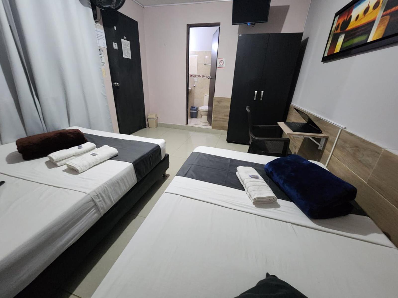 Hotel Medellin Calasanz Eksteriør billede