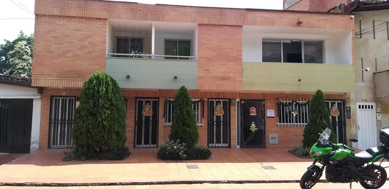 Hotel Medellin Calasanz Eksteriør billede