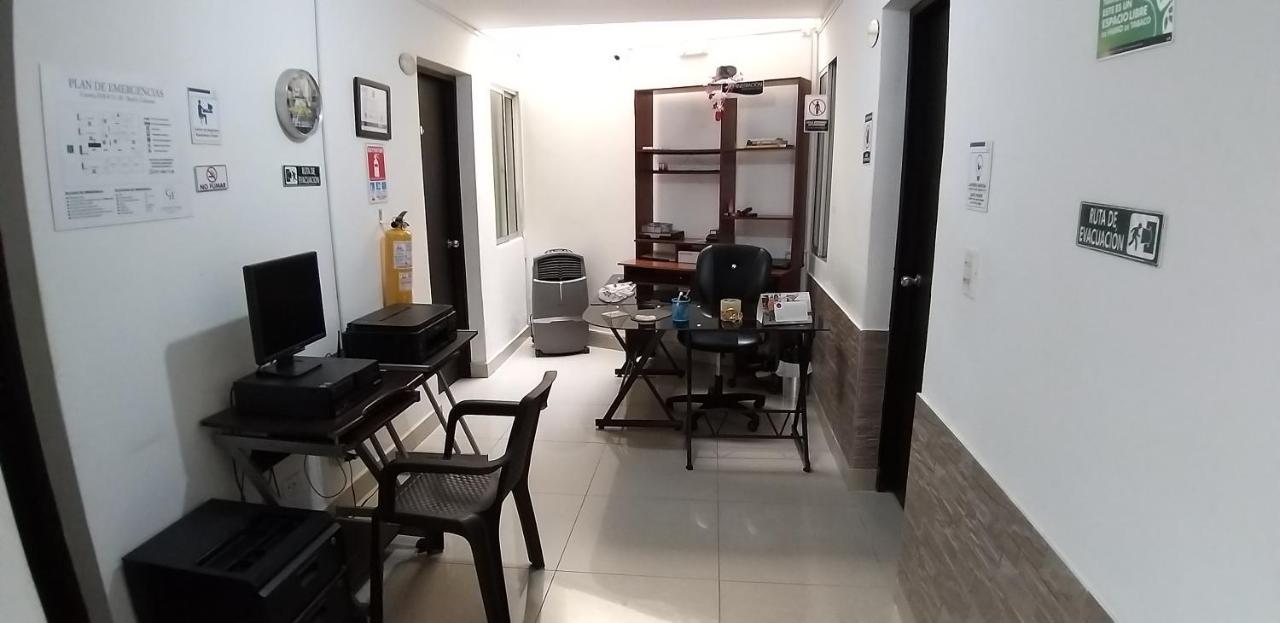 Hotel Medellin Calasanz Eksteriør billede